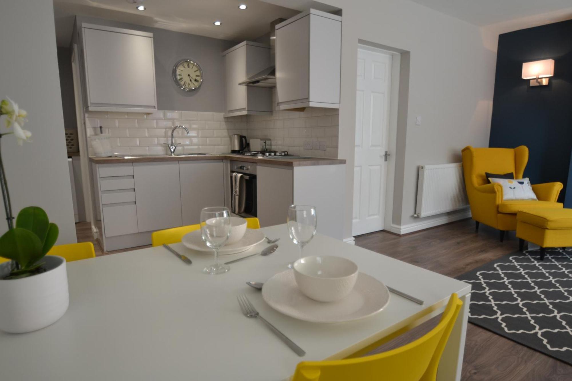 Charming 1 Bed Riverside Apartment *