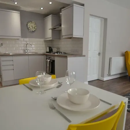 Charming 1 Bed Riverside Apartment Chester Exterior photo