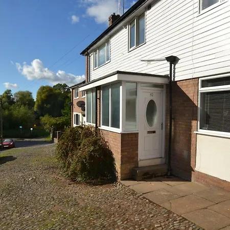 Charming 1 Bed Riverside Apartment Chester Exterior photo