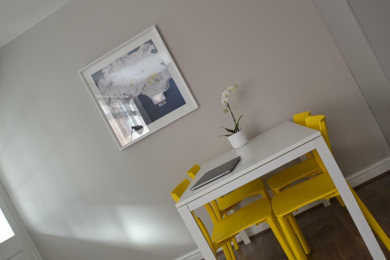 Charming 1 Bed Riverside Chester